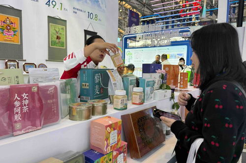 技能盛會(huì) 點(diǎn)亮出彩人生 ——第三屆全國(guó)技能大賽現(xiàn)場(chǎng)速寫與技術(shù)咨詢側(cè)記